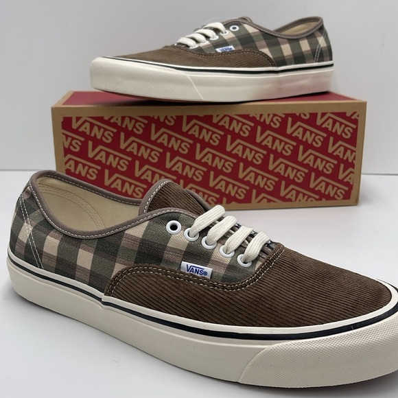 Authentic 44 D
Anaheim Factory 0g Cord/Pewter
VN000581NU Sneakers - Picture 14 of 16